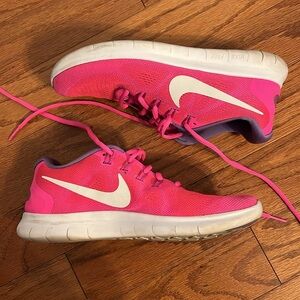 Nike Hot Pink Free Rn
